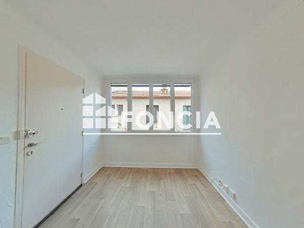 Location Appartement 2 pièces 33.63 m² - 29 Avenue Henri Isnard Vence 06140