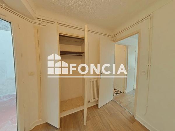 Location Appartement 2 pièces 33.63 m² - 29 Avenue Henri Isnard Vence 06140