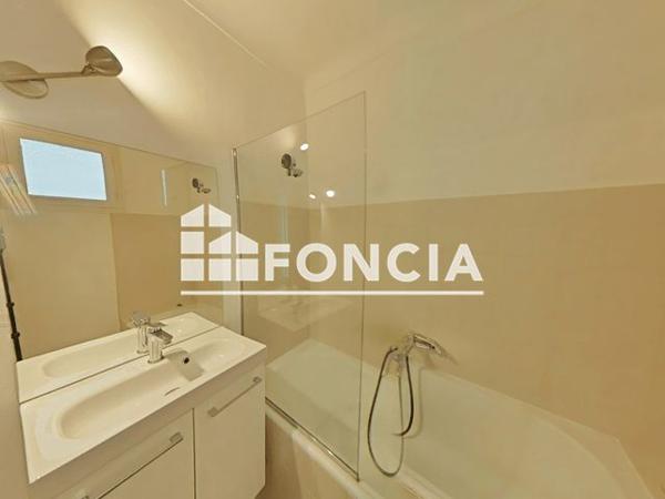 Location Appartement 2 pièces 33.63 m² - 29 Avenue Henri Isnard Vence 06140