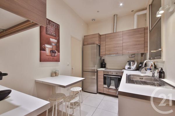 Appartement F4 à vendre  4 pièces - 87,95 m2 PARIS - 75008