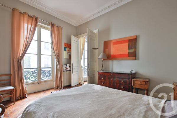 Appartement F4 à vendre  4 pièces - 87,95 m2 PARIS - 75008