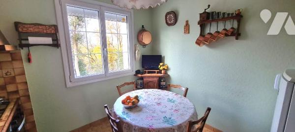 Maison à usage d'habitation située à SABLÉ-SUR-SARTHE.