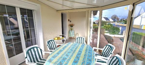 Maison à usage d'habitation située à SABLÉ-SUR-SARTHE.