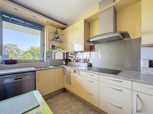 Rueil Malmaison (92500)  Appartement 93m² + 2 terrasses et 2 parkings