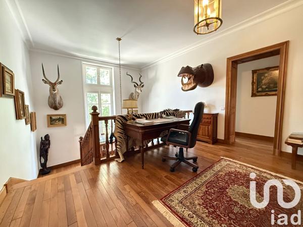 Maison à vendre 14 pièces 440 m² Sainte-Montaine