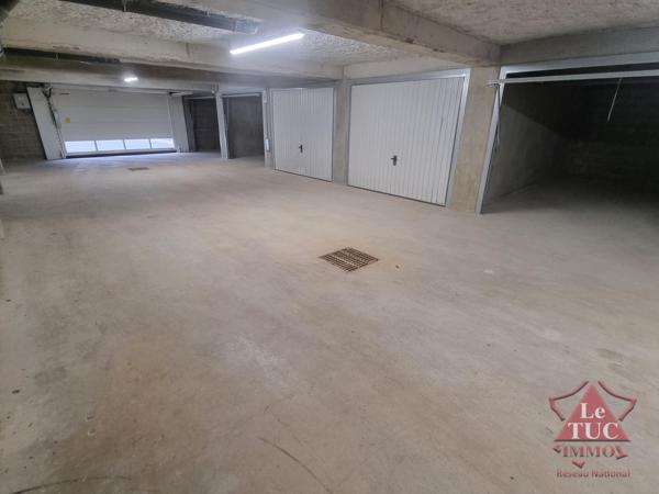 Studio avec terrasse et garage – 105 000 € FAI Orange (84100)