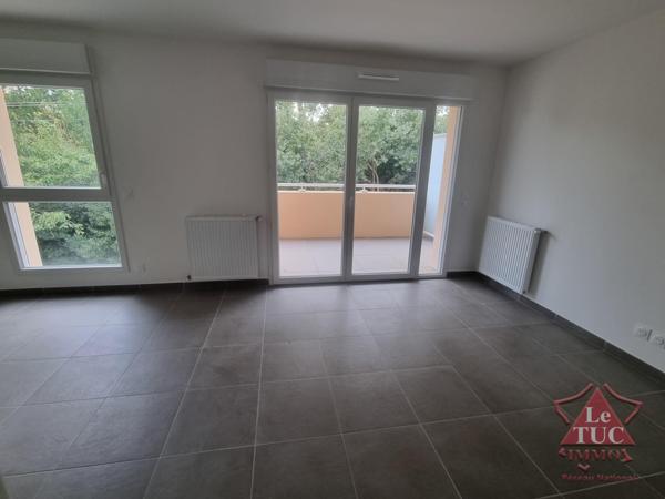 Studio avec terrasse et garage – 105 000 € FAI Orange (84100)