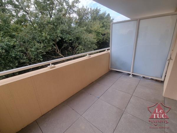 Studio avec terrasse et garage – 105 000 € FAI Orange (84100)