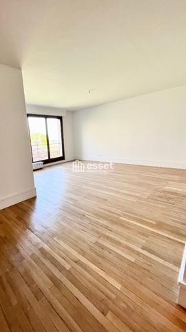 Location Appartement 4 pièces 142 m² - Saint-cloud 92210