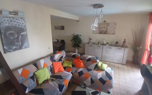 Maison à vendre    5 pièces •  Baie-Mahault