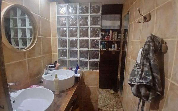 Maison à vendre    5 pièces •  Baie-Mahault