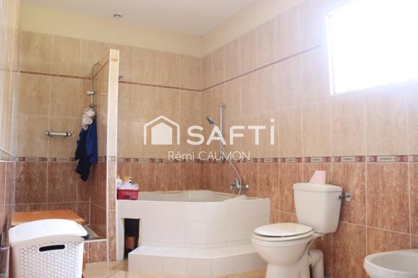 Maison 5 pièces de plain-pied