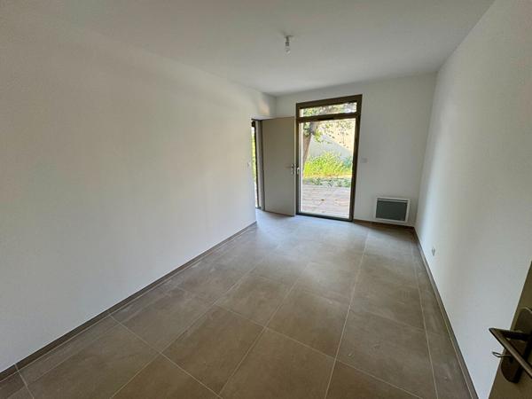 Maison Nimes 5 pièce(s) 104.60 m2