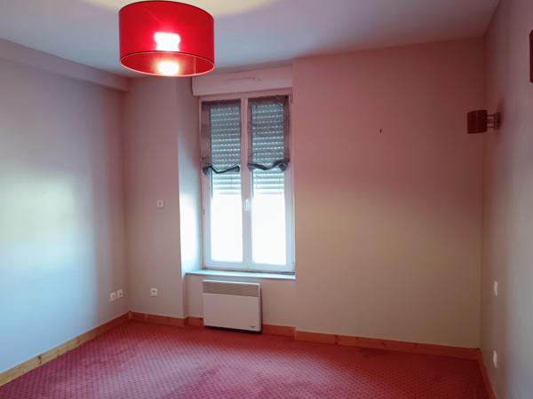 Maison à SOURDEVAL, 50150 - 7 pièces 127m²