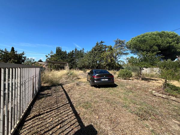 Ensemble immobilier avec vue dégagée entre Narbonne et Carcassonne
