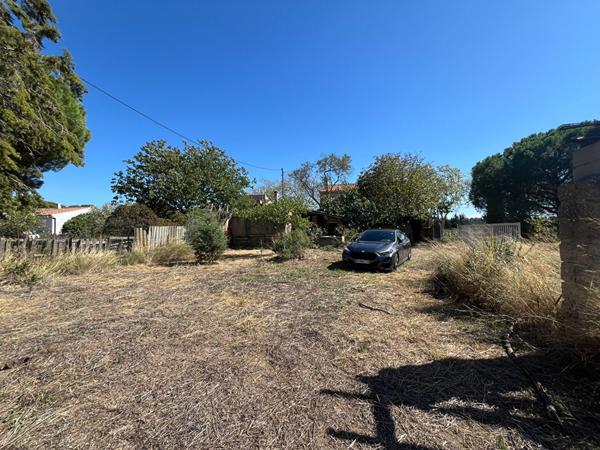 Ensemble immobilier avec vue dégagée entre Narbonne et Carcassonne