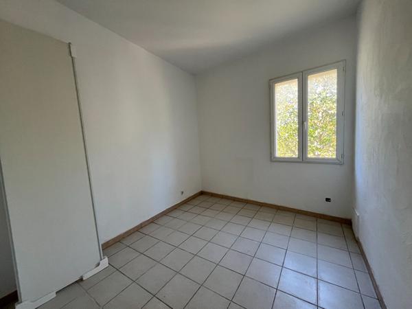 Ensemble immobilier avec vue dégagée entre Narbonne et Carcassonne