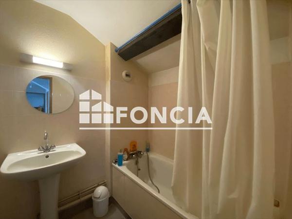 Location Appartement 3 pièces 51.7 m² - 12 RUE FRANCOIS PIE Valence 26000