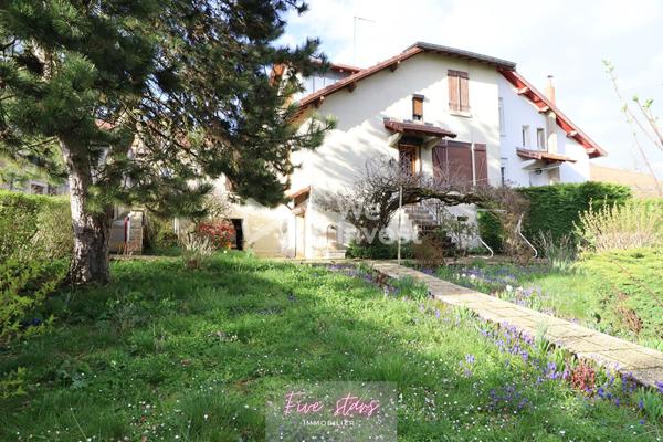 Jolie maison avec jardin et garage