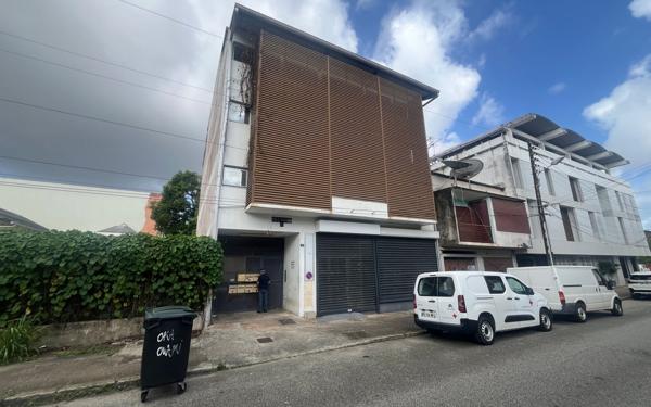 Appartement à vendre    1 pièce •  Cayenne