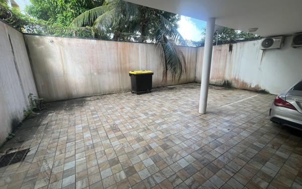 Appartement à vendre    1 pièce •  Cayenne