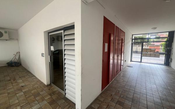 Appartement à vendre    1 pièce •  Cayenne