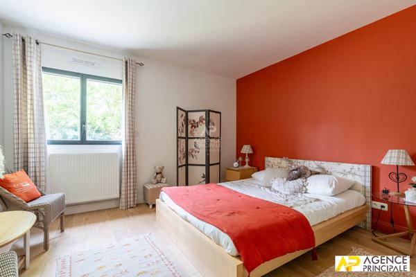 Maison Le Mesnil Le Roi 182 m2 1 345 000 € **  - Référence  4728