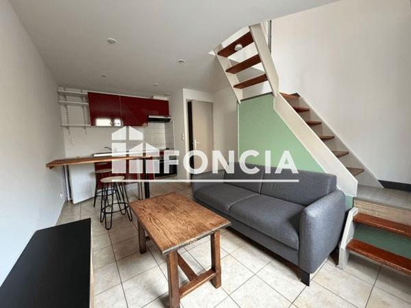 Location Studio meublé 20.24 m² - 43 RUE DES THERMES Perigueux 24000