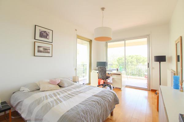 Appartement 5 pièces 137.84 m2