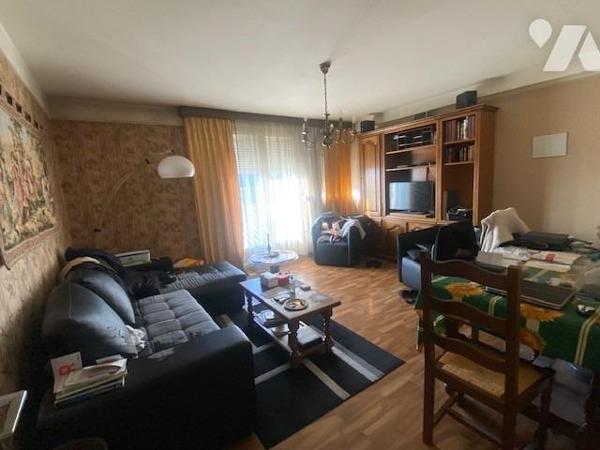 Saint-quentin - centre-ville- appartement 2ème étage