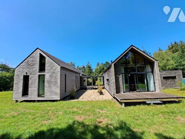 Audace, atypique, réfléchie, calme, apaisant, verdoyant, nature...
Difficile de définir cette ...