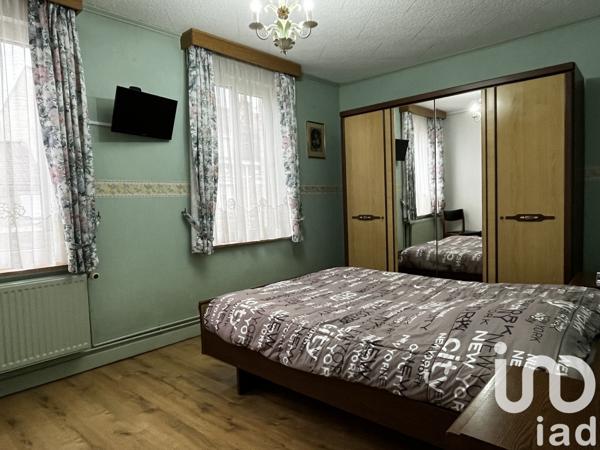 Maison de ville 6 pièces de 152 m² à Mons-en-Barœul (59370)