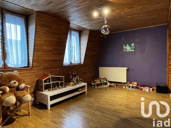 Maison de ville 6 pièces de 152 m² à Mons-en-Barœul (59370)