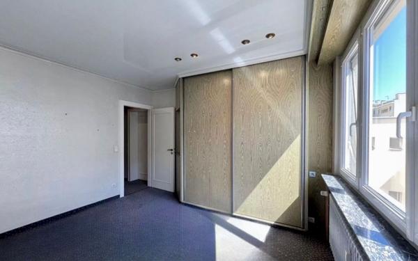 Appartement à vendre    4 pièces • 192 m2 Strasbourg