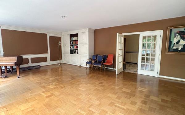 Appartement à vendre    4 pièces • 192 m2 Strasbourg