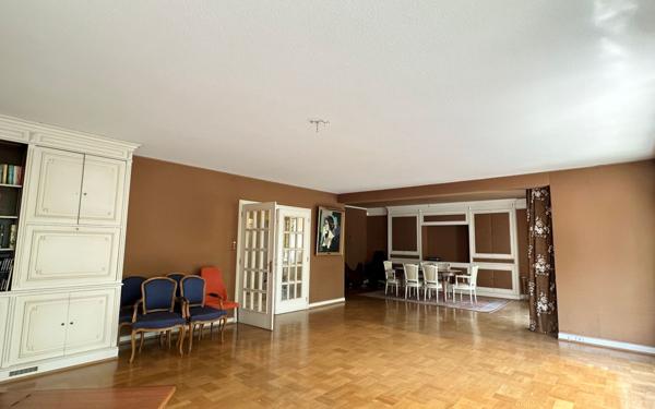 Appartement à vendre    4 pièces • 192 m2 Strasbourg
