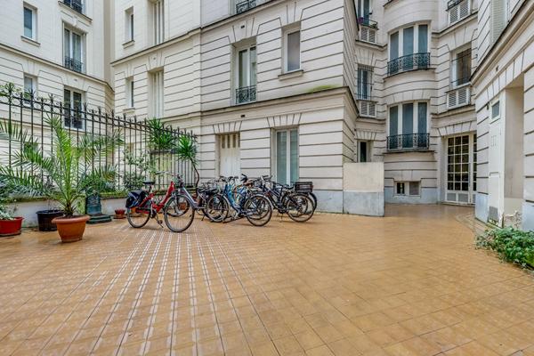 À vendre : Appartement de charme à Batignolles, Paris