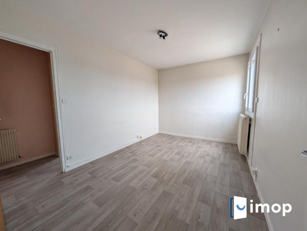 BORDEAUX SAINT-AUGUSTIN – DERNIER ÉTAGE – APPARTEMENT 2 PIÈCES