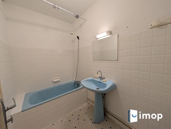 BORDEAUX SAINT-AUGUSTIN – DERNIER ÉTAGE – APPARTEMENT 2 PIÈCES