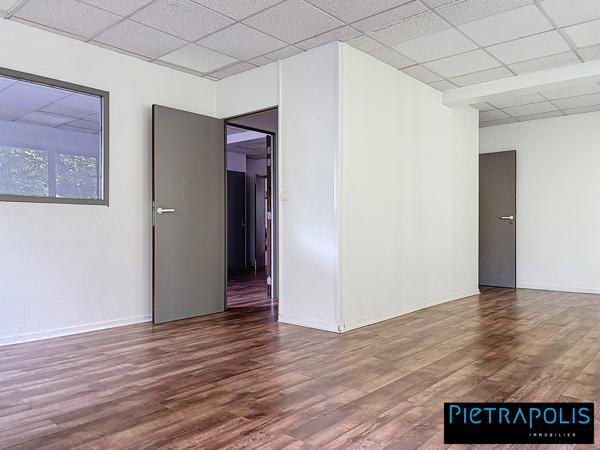 Bureaux 175m² divisible - LISSIEU - emplacement idéal