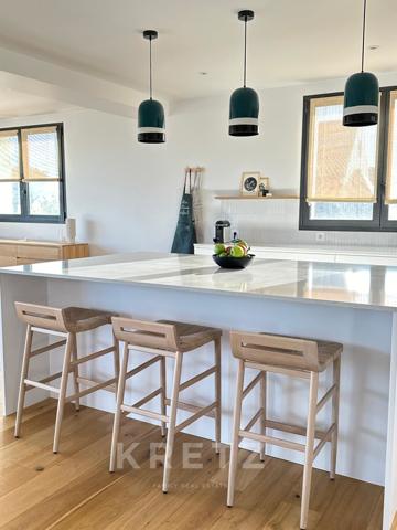 Maison d'Exception de 330 m² avec Vue  Mer