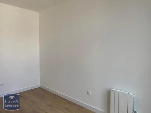 Appartement à louer 2 pièces 49.02m² Poitiers (86000)