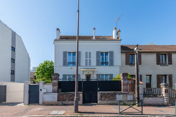 Maison individuelle lumineuse & ensoleillée, fonctionnelle comme un appartement