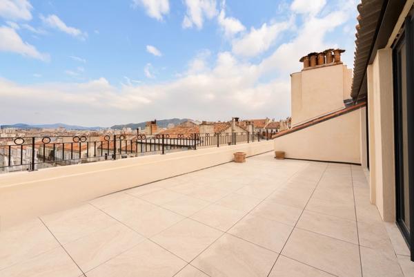 Location Appartement de luxe Marseille 6 3 Pièces 128 m²