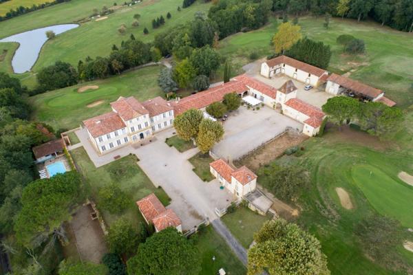 Vente Maison de luxe Auch 12 Pièces 1200 m²