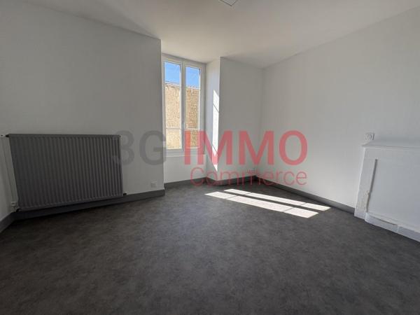 Location / Bureaux à Chauray (79180)