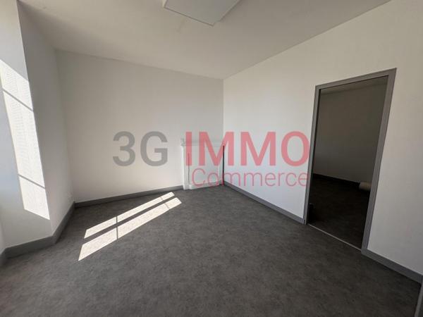 Location / Bureaux à Chauray (79180)