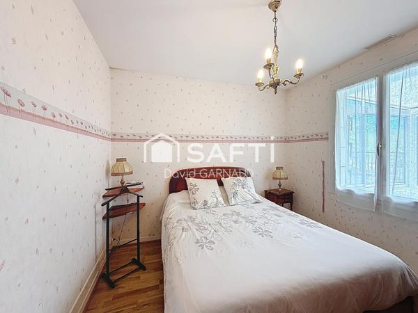 Maison sur sous-sol semi enterré de 3 chambres
