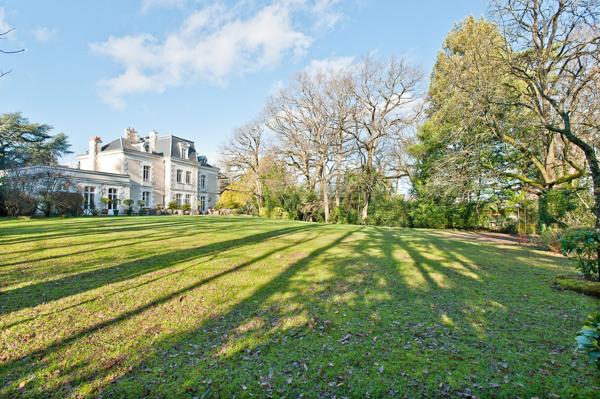 Vente Maison de maître La Chapelle-sur-Erdre 21 Pièces 600 m²