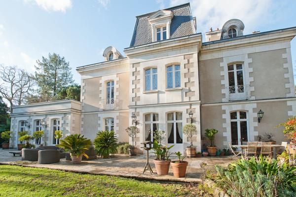 Vente Maison de maître La Chapelle-sur-Erdre 21 Pièces 600 m²